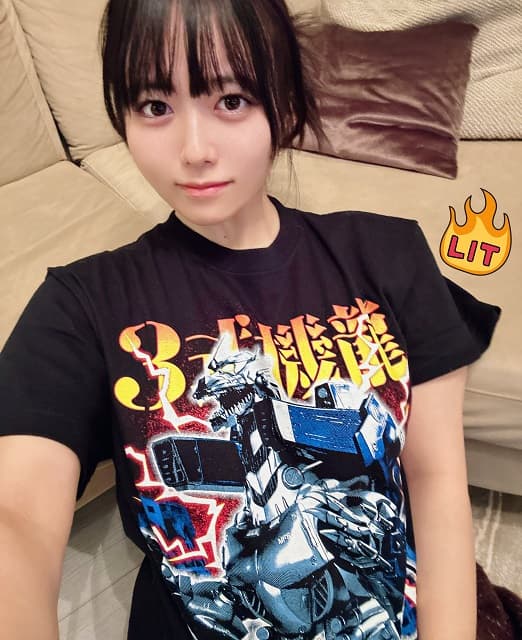 「着こなすうみちゃんもカッケ〜」東雲うみのメカ〇〇Tシャツ姿に反響