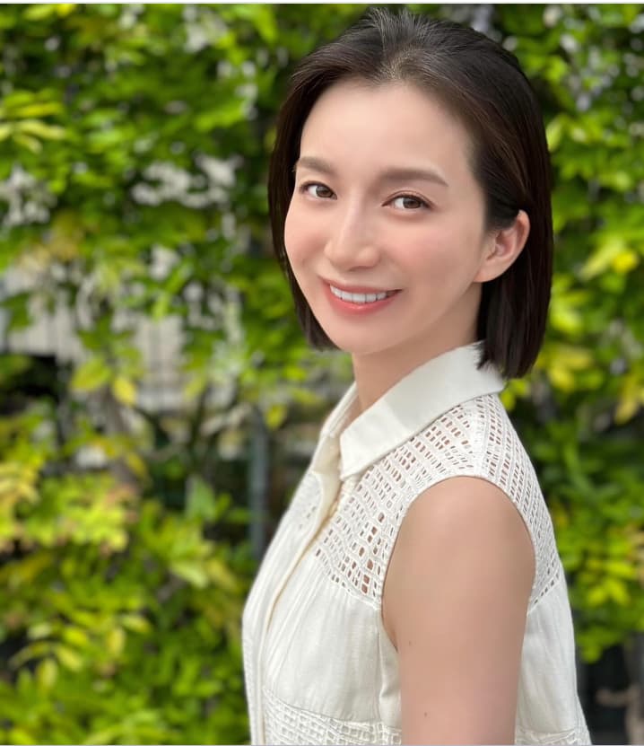 芹那　所属事務所退社を電撃発表！