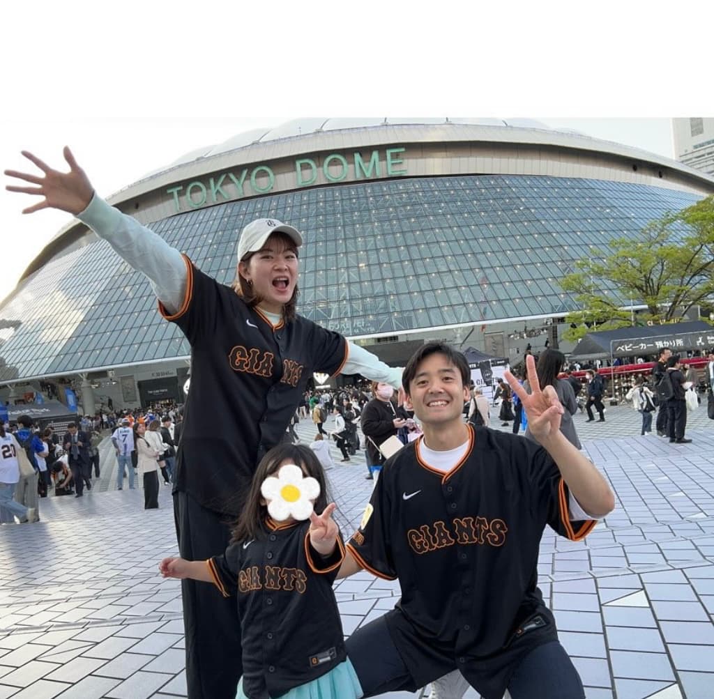 「パパの岡本様ホームラン遭遇率がすごすぎてびびる。笑」髙橋礼華&金子祐樹、ブラックダイヤモンドシリーズ観戦に大興奮！