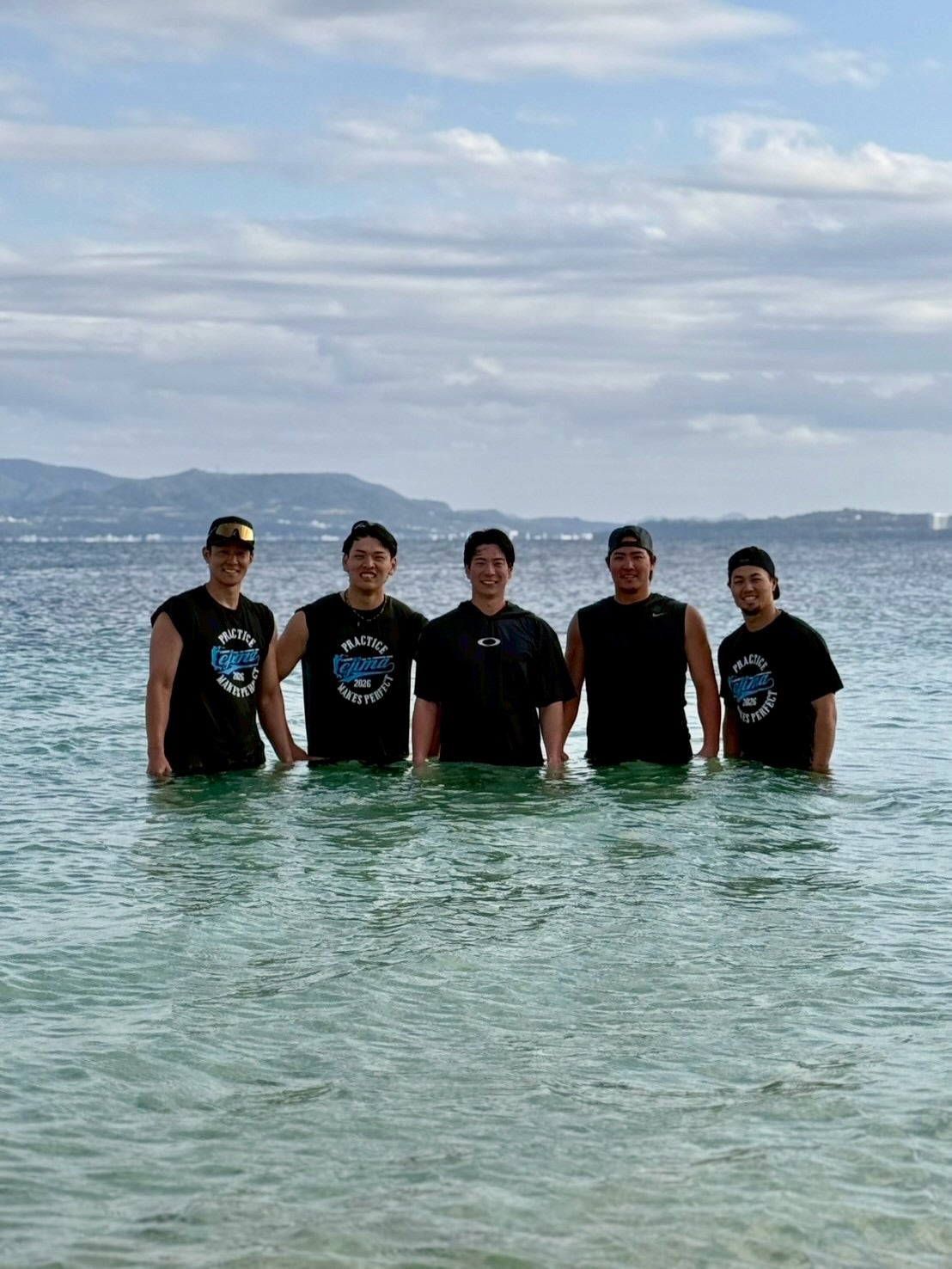 新天地でのシーズンへ 巨人にFAの外野手が伊江島自主トレ完走