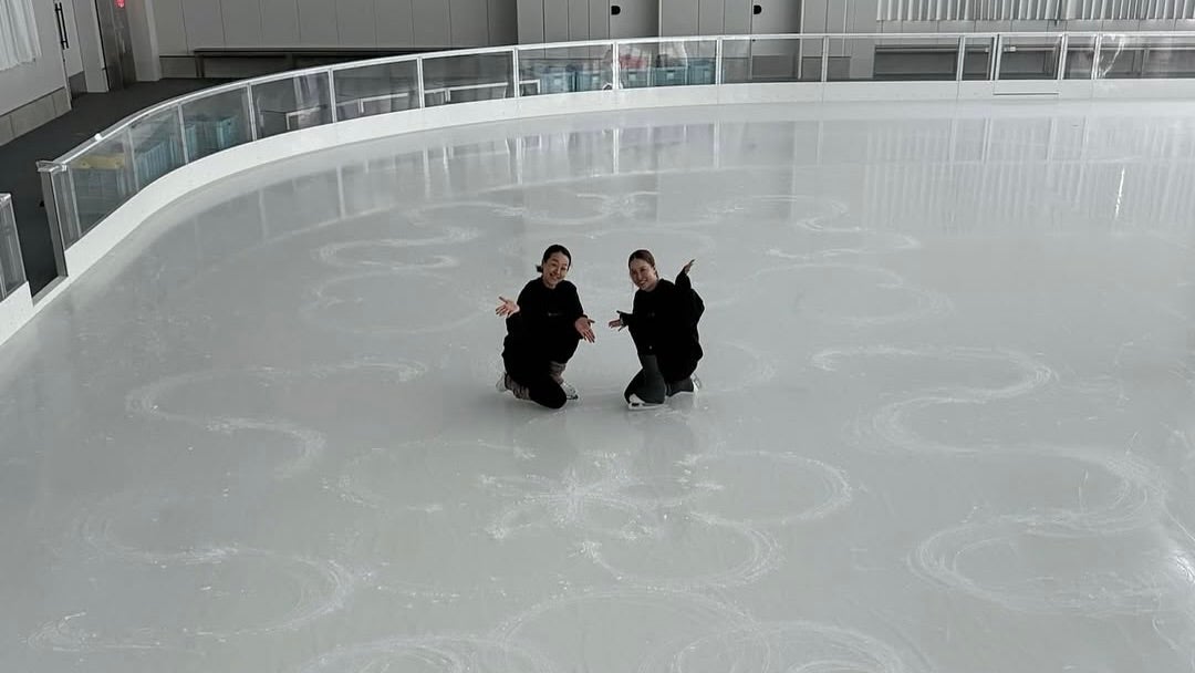 浅田真央、華麗すぎる氷上アートにファン釘付け！「気付いたら数分眺め続けておりました」