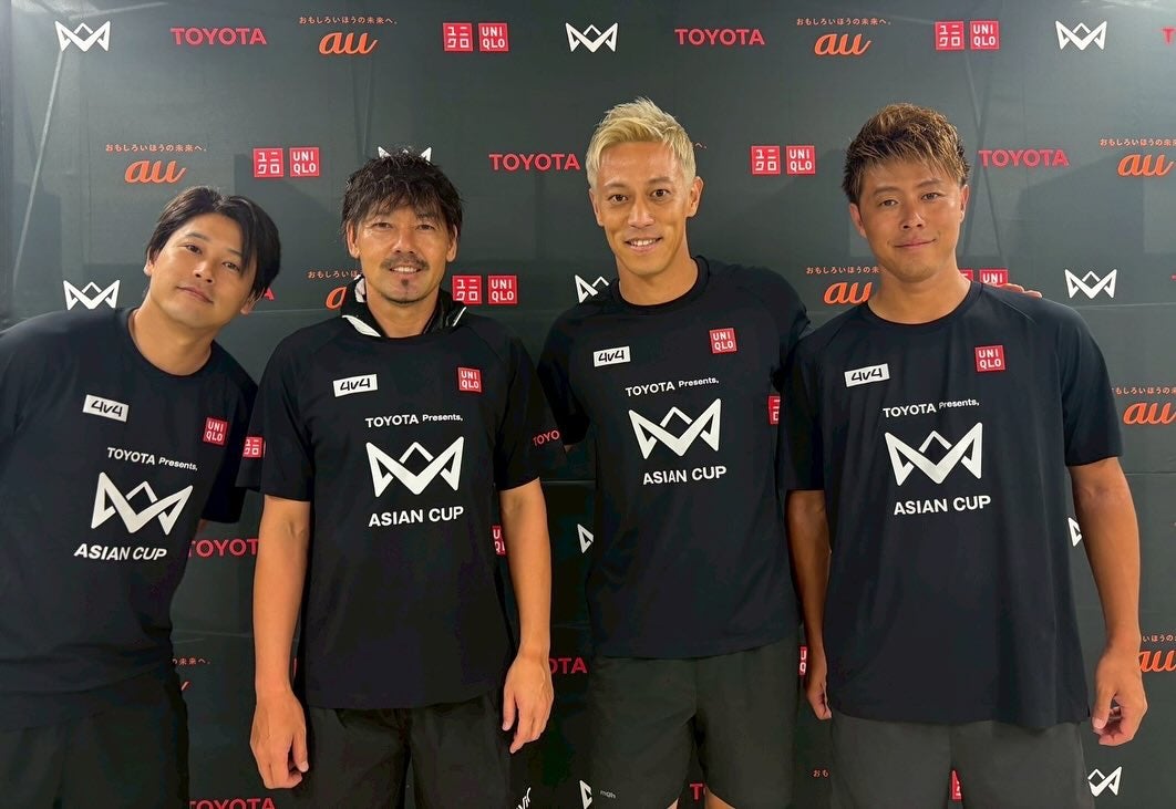 「松井大輔、本田圭佑・内田篤人・柿谷曜一朗と豪華集結　日本代表レジェンド4ショットに反響」