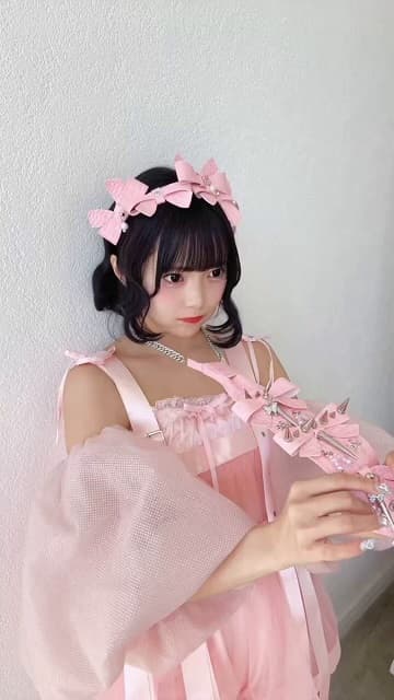 「伝説レベルでてぇてぇです」CANDY TUNE・福山梨乃のピンク衣装姿をファン大絶賛！