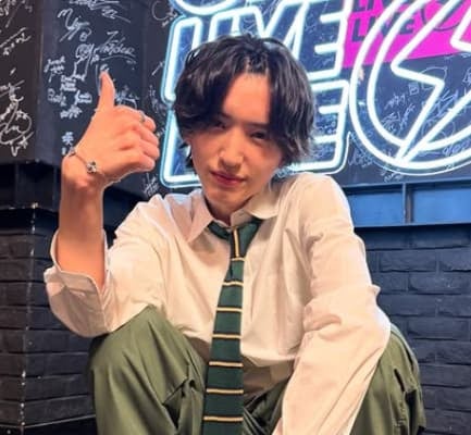 なにわ男子・道枝駿佑の制服姿が大好評！「天使ですよ」と話題に！