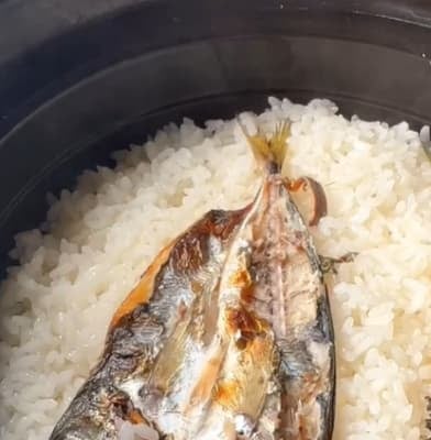 うひょー！料理研究家・けんた食堂の「炊き込みご飯」が美味しそうだと話題に！