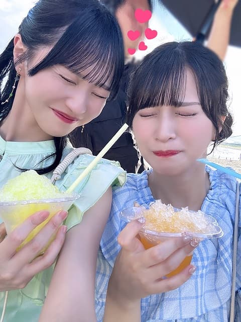 イコラブ 野口衣織が佐々木舞香の誕生日をお祝い！”頭キーーン”な2ショットが可愛すぎると話題に