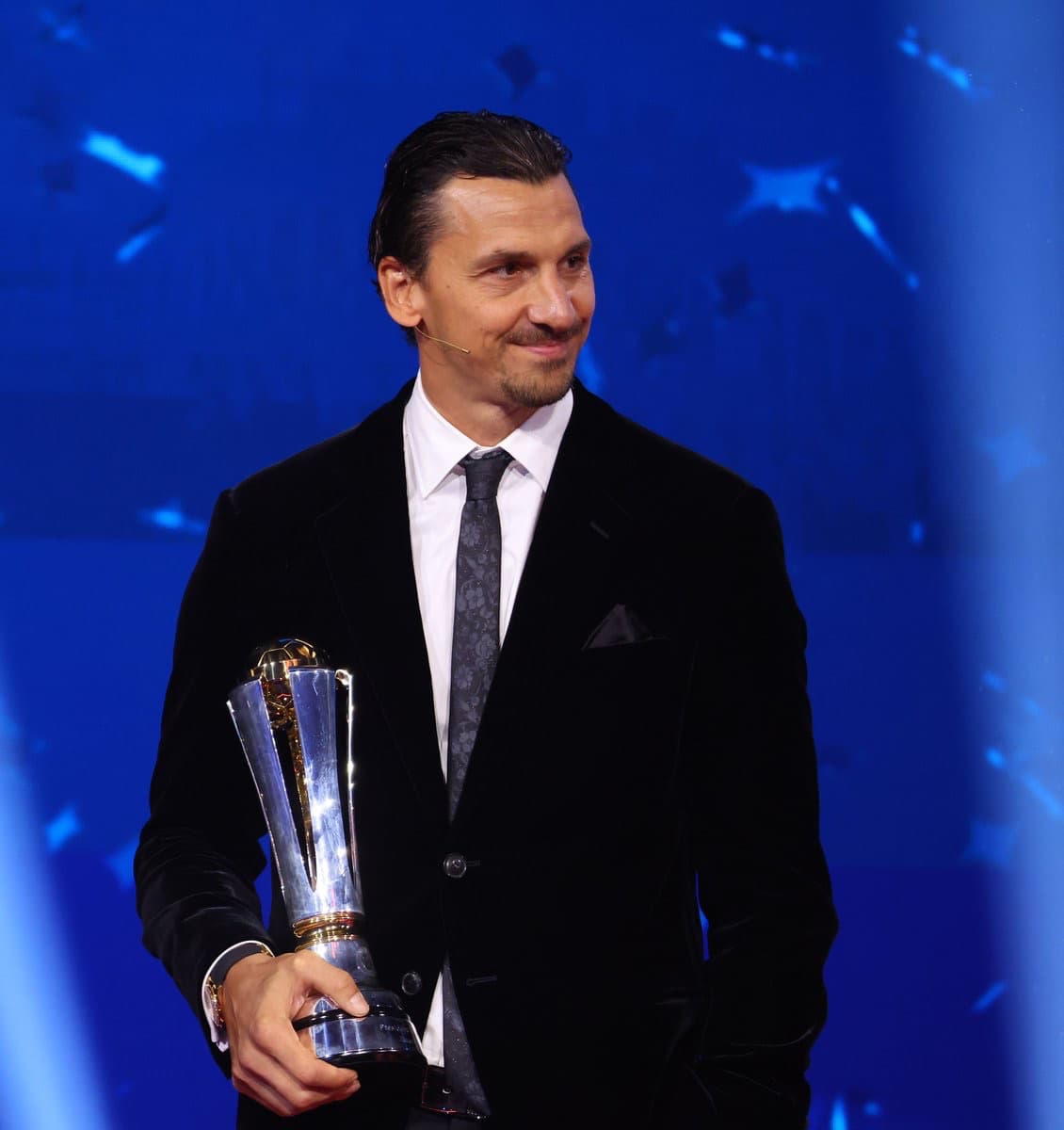 イブラヒモビッチ、UEFA特別賞を受賞「欲するものは必ず手に入れる」