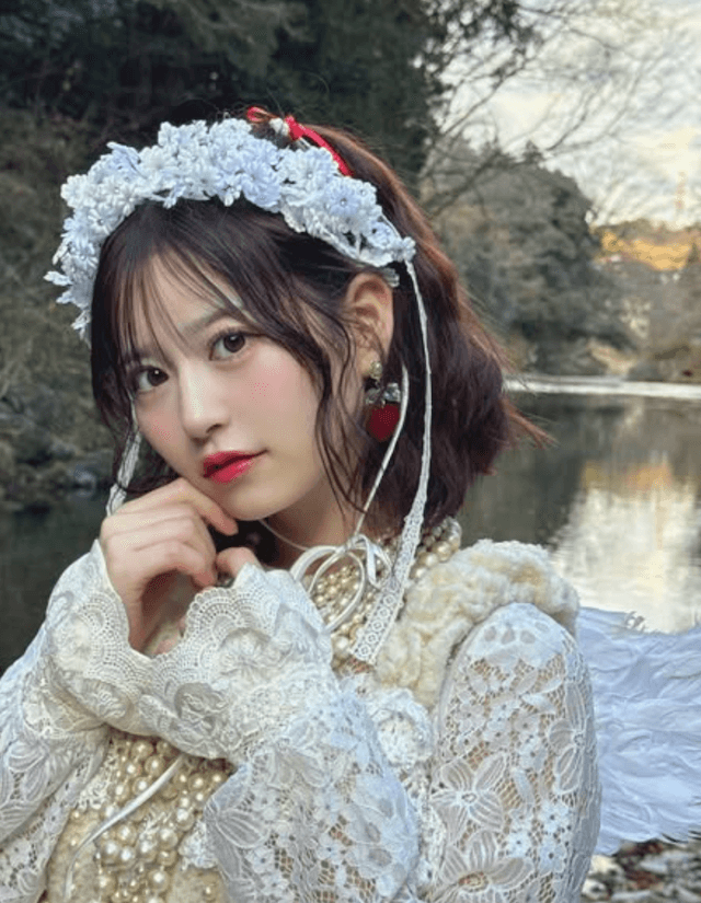 FRUITS ZIPPER・月足天音の最新ショットが「お姫様」だと話題に！