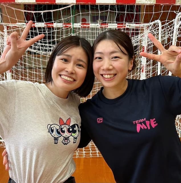 ハンドボール女子・渡辺樹　美人ハンドボール選手仲間とのショットを公開！