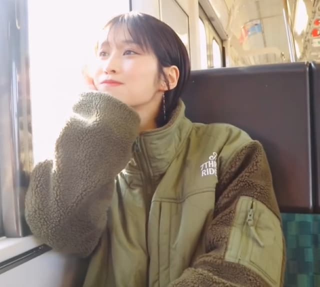 電車でうたた寝！グラドル・高橋凛の寝顔が可愛すぎ！