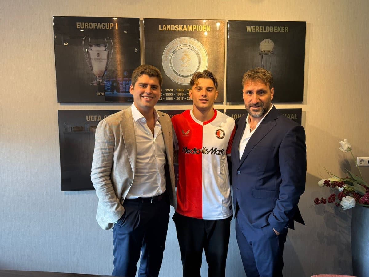 フェイエノールトが“ナポリの逸材”マラソンマ獲得を発表　ロマーノが報道