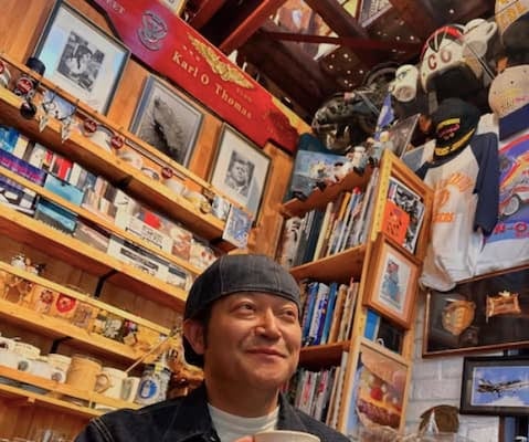 山口智充がこだわり抜いたインテリアショップでコーヒーを堪能