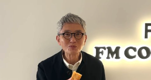 松重豊、中村屋のコロッケを絶賛 「劇映画 孤独のグルメ」公開記念キャンペーンで大阪へ