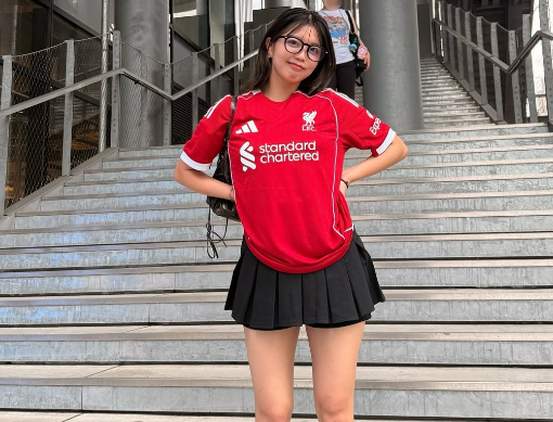「ユニフォーム姿可愛いすぎる！」サッカー女子、情熱の