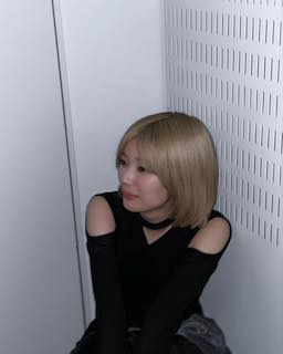 超人気アイドル 大胆イメチェンで話題に 金髪ショットにファン釘付け