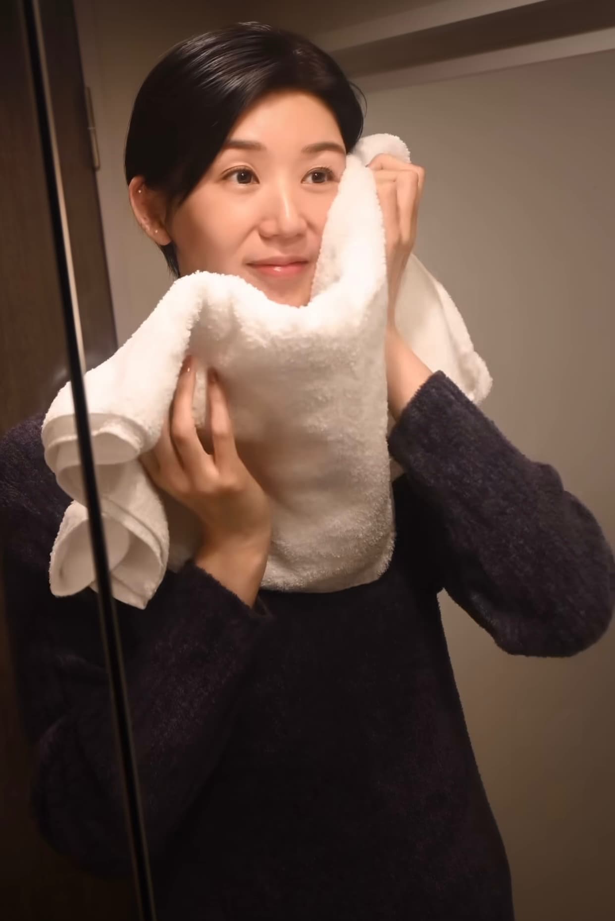 お肌ツヤッツヤ！栗原恵が公開したナイトルーティンが話題に！