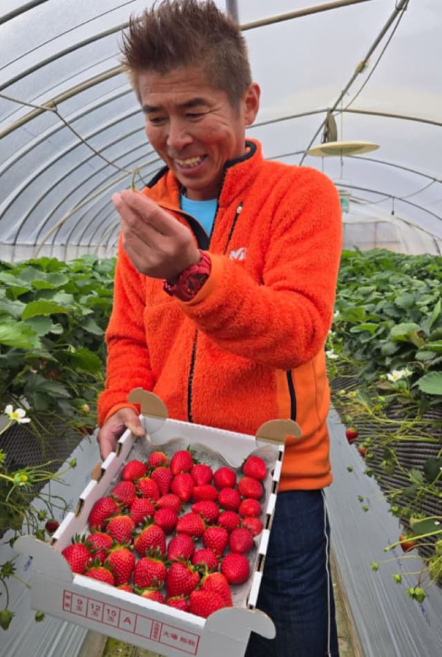 勝俣州和が茨城でいちご狩りを楽しむ「ありがとうございました」