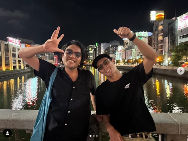 槙野智章 あの人気芸人と中洲でご飯♪ 笑顔の2Sが話題！