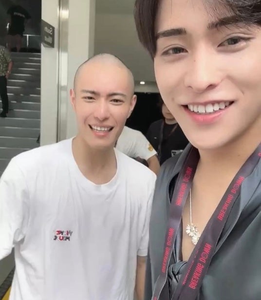 ブレイキングダウンで人気の咲人が山川そうきの25歳の誕生日をお祝い