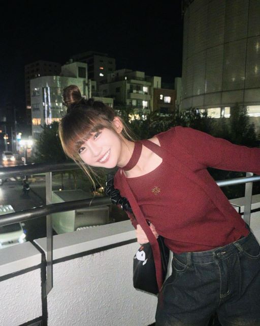 元NGT48・荻野由佳の可愛すぎる「お団子ヘア」の笑顔ショットにファンキュンキュン！