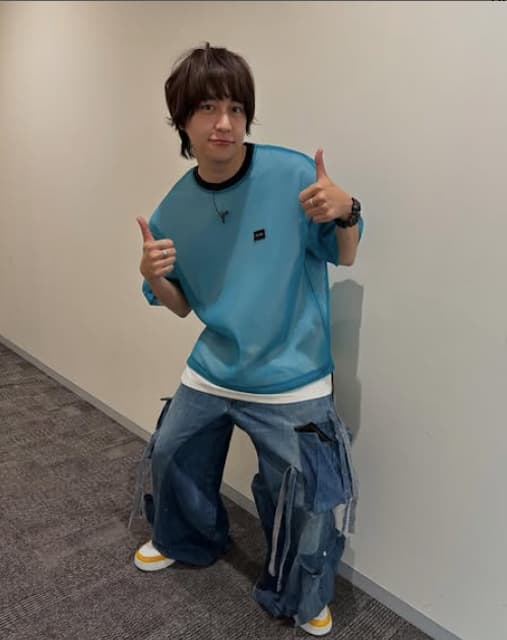 Hey! Say! JUMP・八乙女光がブルーの爽やかラフコーデを披露！