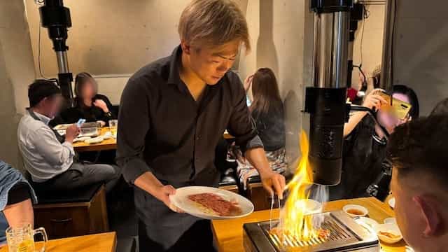 「人生初のアルバイトします！」あのプロ野球選手が焼肉店でバイトデビューを飾る！