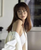 ほしのあき、大人百花に登場！変わらぬ美しさにファン熱狂