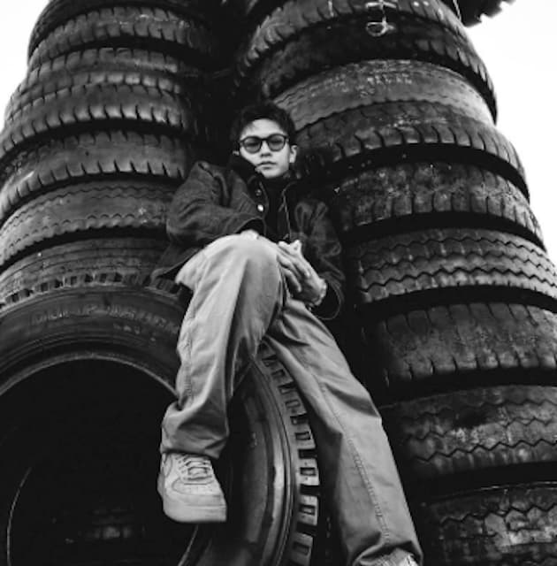 Shigekix、2025年へジャンプ！エネルギー溢れるショットを投稿