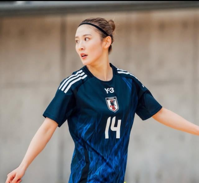 松本直美、女子フットサル日本代表として中国へ出発！W杯出場を目指して始動