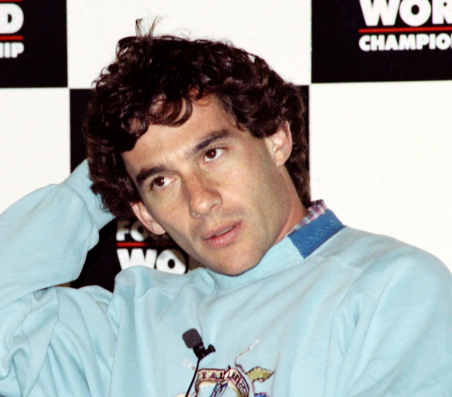 F1 永遠のスタイルアイコン！アイルトン・セナの伝説的ショットが公開