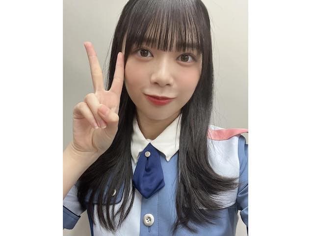 日向坂46 3期生 あの懐かしの衣装で赤坂を舞う