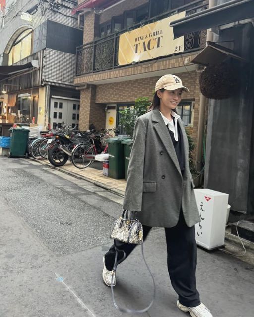 元AKB48・前田敦子「愛が年々増すばかり」のジャケットコーデがカッコ可愛すぎると話題！