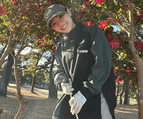 「さて…待ち受けにしなくては」人気スポーツグラドルの大川成美、”百花繚乱のゴルフ美女子姿”を披露し大反響！