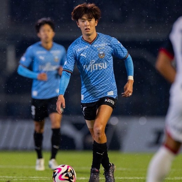 川崎フロンターレの山本悠樹が直接フリーキックで加入後初ゴール！