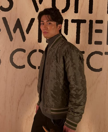 パリで放つ存在感　中村敬斗、ルイ・ヴィトンのショーに登場