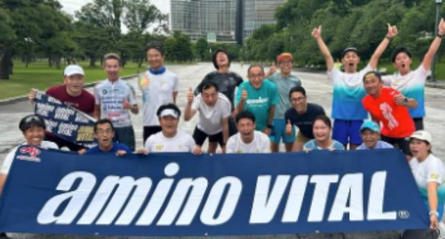 トライアスロン・細田雄一、アミノバイタルアスリートクラブの巡業ツアー初日・東京でランニングイベントを開催