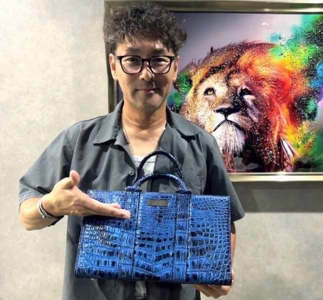 元木大介がオーダーしたクロコのバッグがついにできあがる！