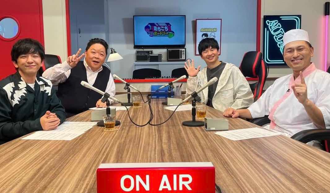 若林正恭、あちこちオードリー新春SPの収録で笑顔