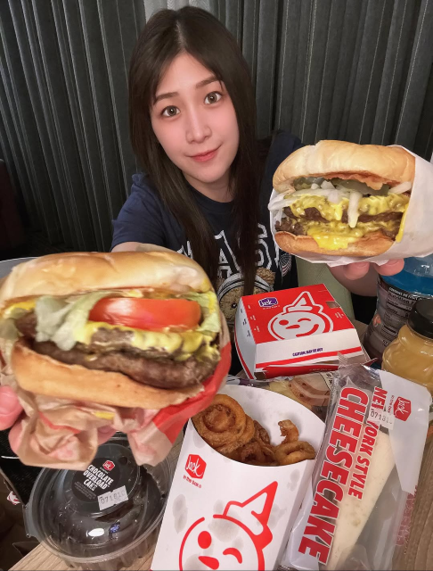 その量をおひとりで!?大食い美女プロレスラー