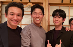「推しと推し」鈴木亮平が豪華俳優たちとの“韓国映画試写ショット”公開にファン大興奮！