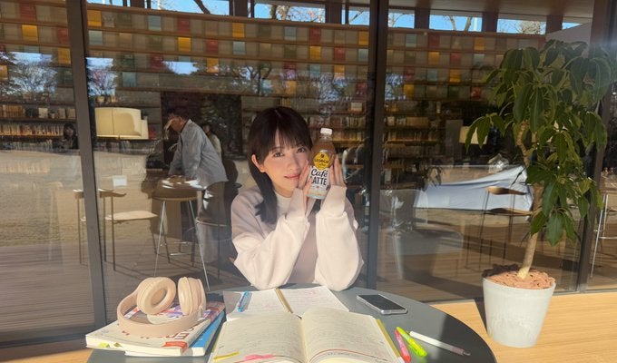 「ぜひチェックしてみてくださいね」浜辺美波が自身出演の新CMをお知らせ