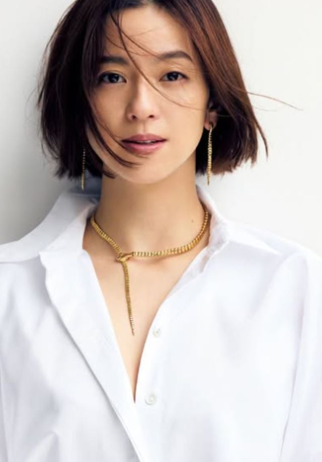 中村アンがティファニーを身に着けた最新ショットを公開