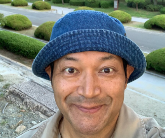 山口智充、大阪城公園での“朝散歩ショット”が話題！「今日を楽しも」の言葉にファン感動！