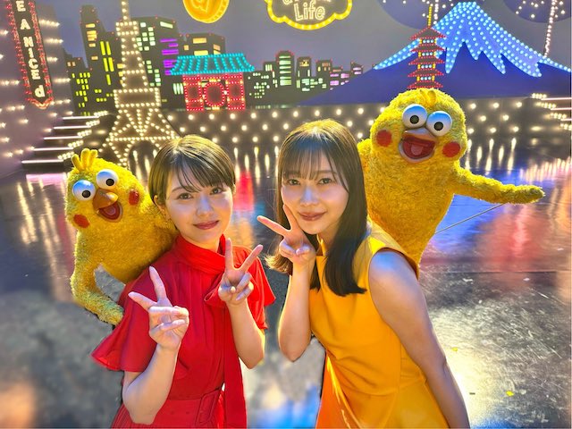 浜辺美波&指原莉乃 2ショット公開し話題に「可愛すぎる写真感謝」