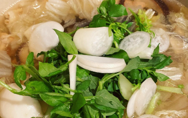 杉田かおる、七草粥ならぬ「七草鍋」を披露「ナイスなアイデア！」