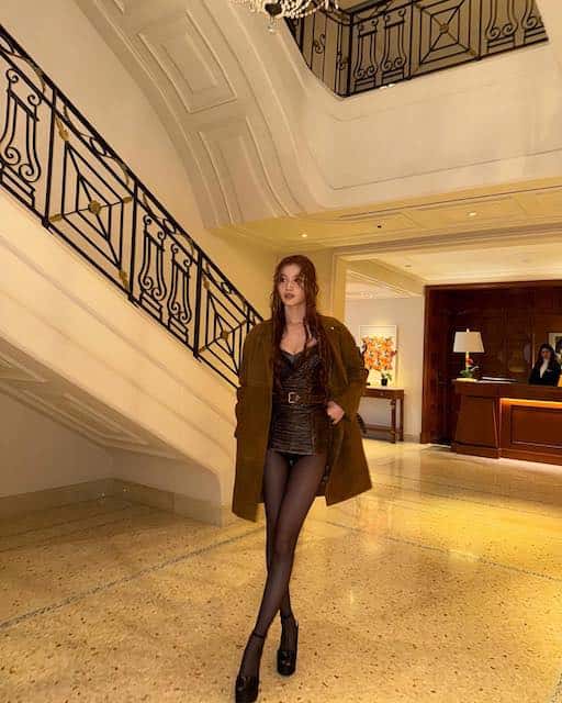 TWICE・サナが抜群のスタイル披露でファンから反響続々