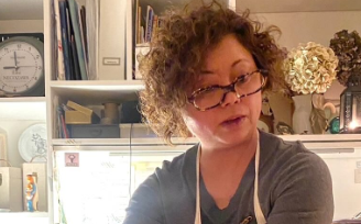 「蝋人形かと思った（笑）」猫沢エミ、ベトナム揚げ片手に笑いあふれる夜を報告