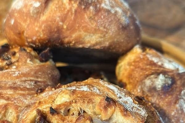 「パン、あげますよ？」有吉弘行の気になる一言が話題に