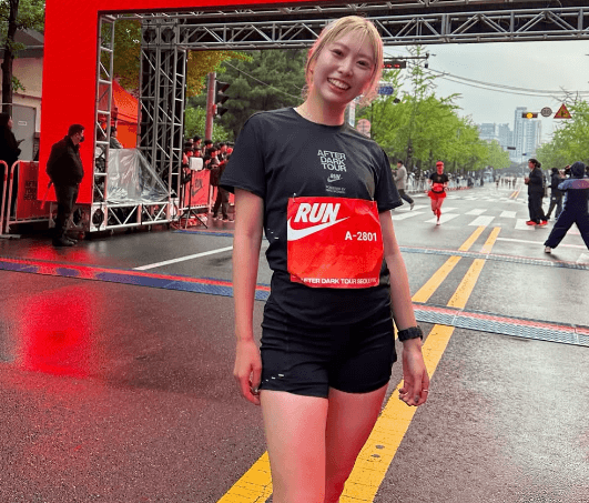 美女ランナー、海外のランニングイベントで感激！会場ショット＆ムービーにファンも歓喜