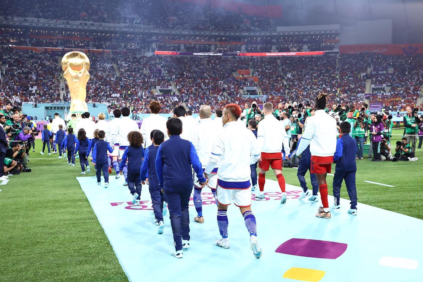 「苦しみもがいた4年間」長友佑都がW杯後の初投稿で思い綴る「今はただありがとうで溢れている」
